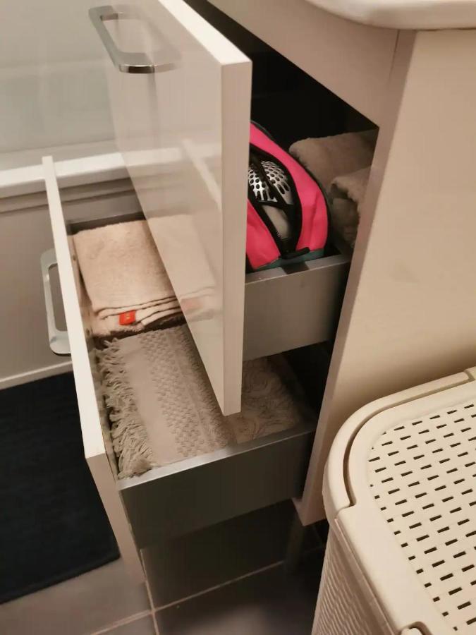 Apartmán T1 Proche Rue Des Arts, Du Port Et De L'Opera Toulon Exteriér fotografie